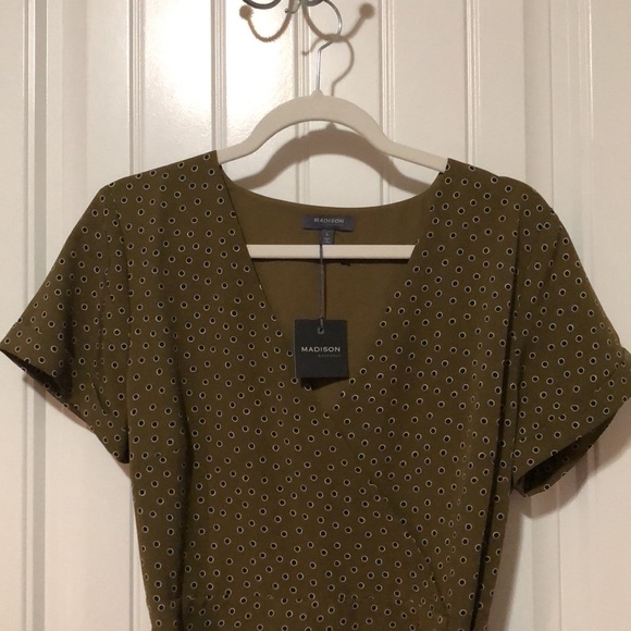 Madison faux wrap v-neck high low dress; short sleeves with cuffs; tie waist; - Picture 3 of 12